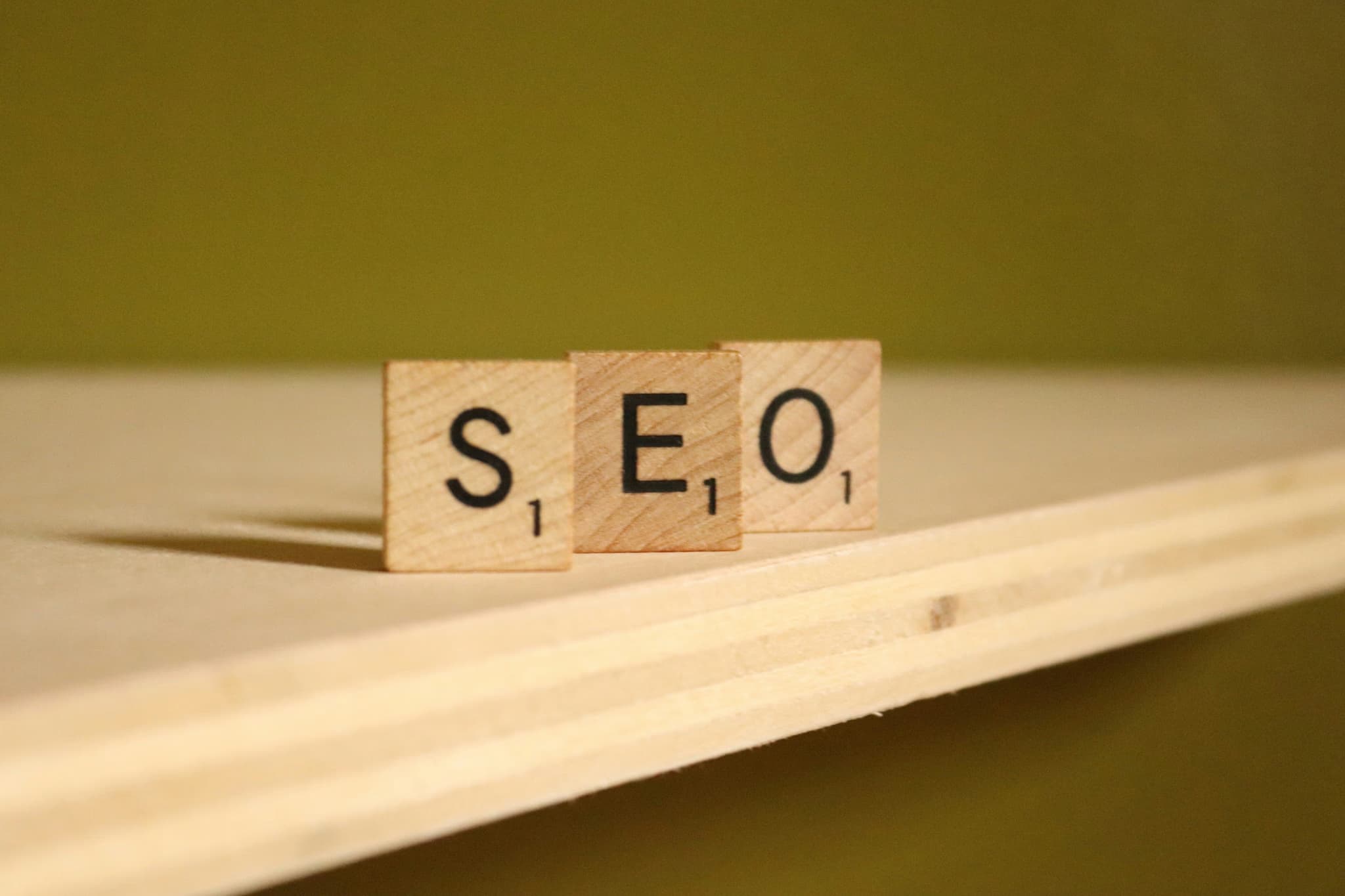 Google vs. Meta: Which Platform Wins for European SMBs?